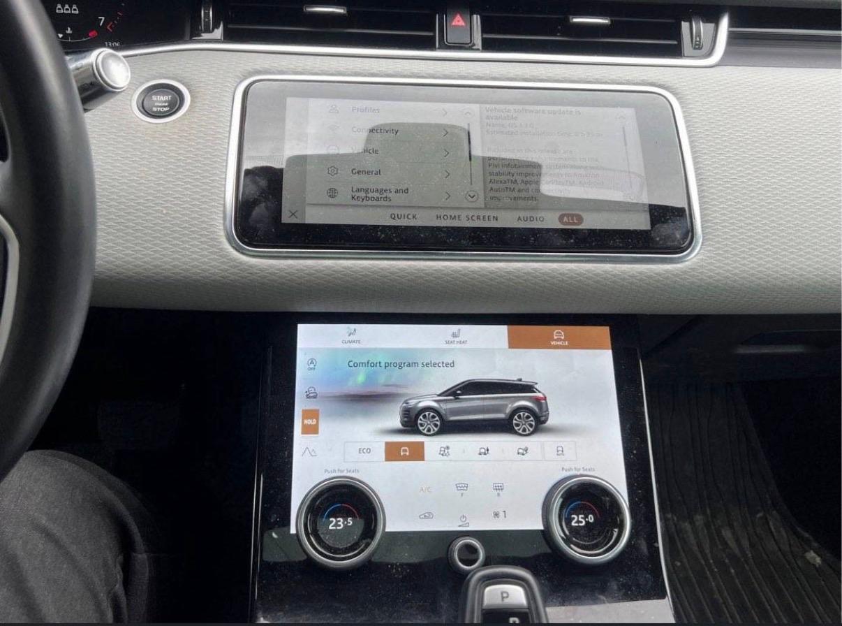 2021 Land Rover Range Rover Evoque — photo 9